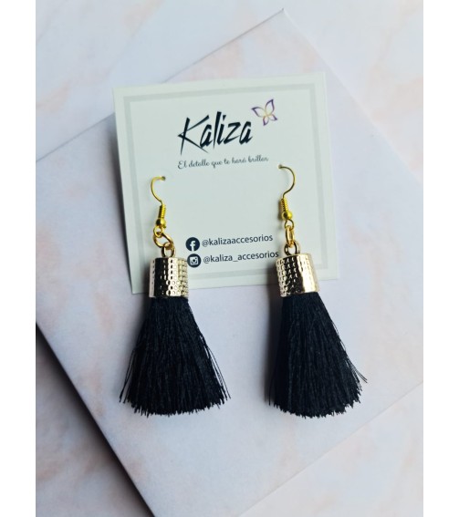 Aretes Tassel in Black